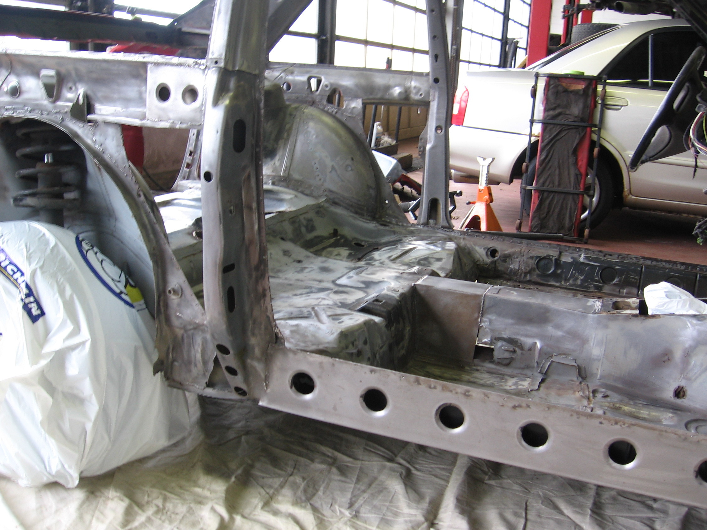 car in primer 002.jpg